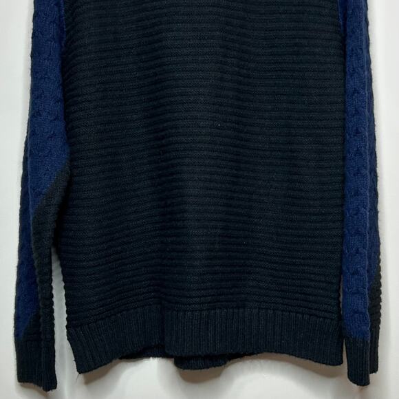 Your Neighbors Black and Blue Pullover Sweater Size L Crew Neckline - Picture 8 of 8